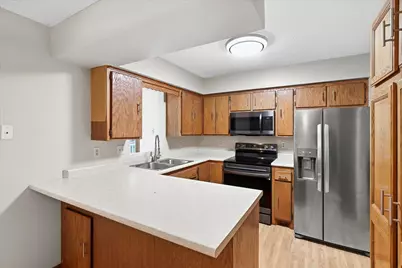 750 Hiawatha Avenue, Vadnais Heights, MN 55127 - Photo 7