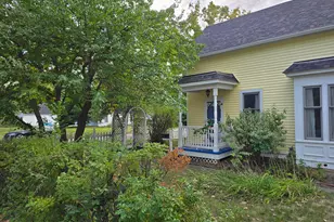 809 Oak St, Hudson, WI 54016 - Photo 7