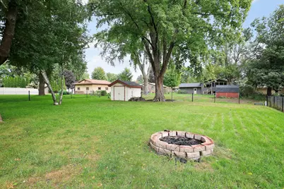 1065 Minnesota Street S, Shakopee, MN 55379 - Photo 33