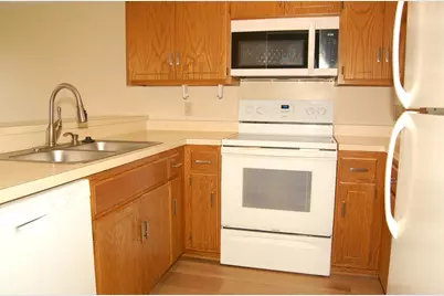 14843 Endicott Way #209, Apple Valley, MN 55124 - Photo 5