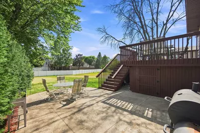 2375 Helena Road N, Oakdale, MN 55128 - Photo 37