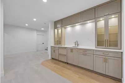 5805 Kellogg Avenue, Edina, MN 55424 - Photo 25