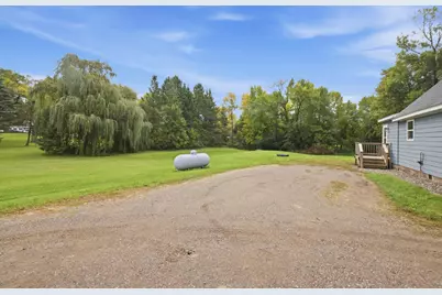 909 4th Street SE, Aitkin, MN 56431 - Photo 3