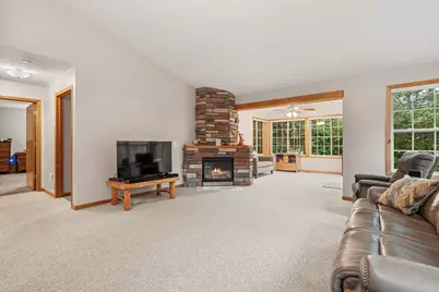27765 Woodland Drive, Chisago City, MN 55013 - Photo 3
