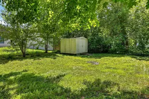 204 Noble St, Hinckley, MN 55037 - Photo 17