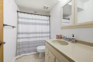 6377 Barrie Rd, Edina, MN 55435 - Photo 15
