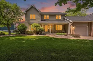 139 Ridge Way, Mahtomedi, MN 55115 - Photo 1