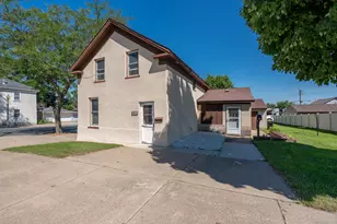 239 3rd Ave W, Shakopee, MN 55379 - Photo 1