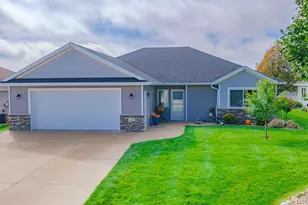 1621 19th Ave NW, Willmar, MN 56201 - Photo 1
