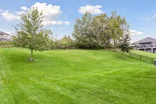 9557 James Cir N, Lake Elmo, MN 55042 - Photo 57