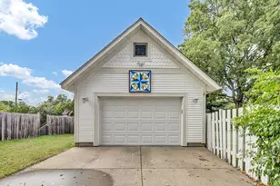 306 S Prairie St, Lake City, MN 55041 - Photo 9