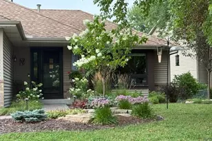 8821 Rainier Ct, Woodbury, MN 55125 - Photo 49