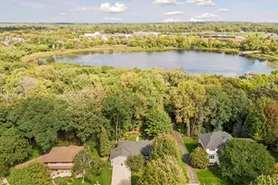 7646 Carnelian Ln, Eden Prairie, MN 55346 - Photo 5