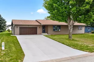 1320 N Garden St, Lake City, MN 55041 - Photo 3