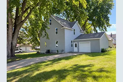 104 S Park Avenue, Springfield, MN 56087 - Photo 3
