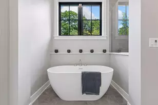 109 Minnetonka Ave S, Wayzata, MN 55391 - Photo 43
