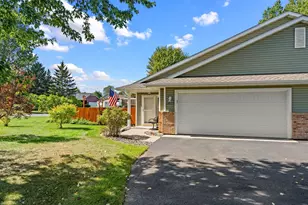 1822 Wooden Shoe Ct, Baldwin, WI 54002 - Photo 3
