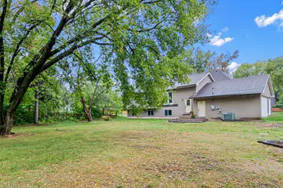 1027 White Bear Avenue N, Saint Paul, MN 55106 - Photo 11