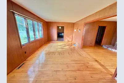 301 5th Street SE, Roseau, MN 56751 - Photo 7
