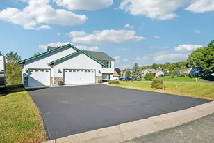 414 Roosevelt Dr, Dresser, WI 54009 - Photo 5