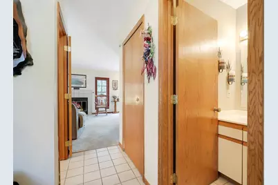 14389 Bedford Drive, Eden Prairie, MN 55346 - Photo 9