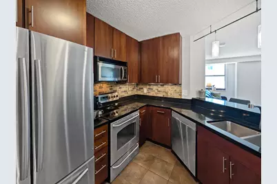401 S 1st Street #601, Minneapolis, MN 55401 - Photo 9