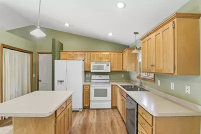 1602 8th Avenue S, Saint Cloud, MN 56301 - Photo 15