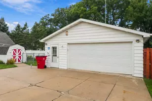 1609 1st Ave SE, Austin, MN 55912 - Photo 3