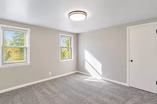 105 Amsterdam Ave W, Hollandale, MN 56045 - Photo 17