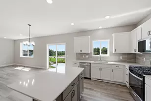 906 Brandenburg Ln, Waverly, MN 55390 - Photo 13