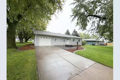 612 11th Street, Brewster, MN 56119 - Photo 1
