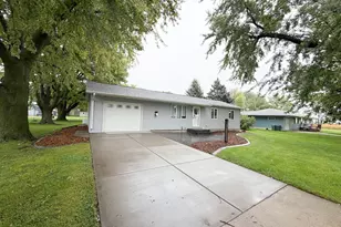 612 11th St, Brewster, MN 56119 - Photo 1