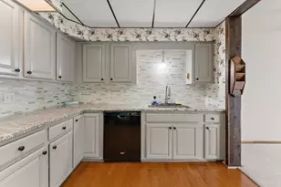 1455 Kent St, Saint Paul, MN 55117 - Photo 9