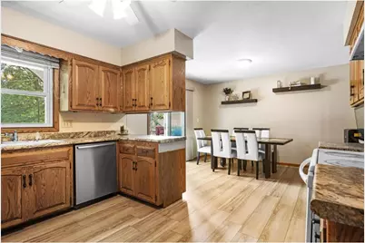 7908 37th Avenue N, New Hope, MN 55427 - Photo 5