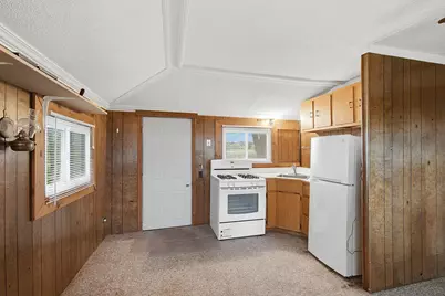 31468 London Drive NE, Cambridge, MN 55008 - Photo 13