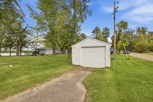 31468 London Dr NE, Cambridge, MN 55008 - Photo 17
