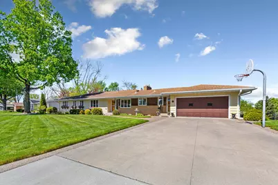 808 Hillcrest Drive, Montgomery, MN 56069 - Photo 43