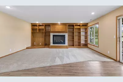 492 Holly Lane N, Oakdale, MN 55128 - Photo 25