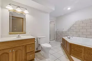 492 Holly Ln N, Oakdale, MN 55128 - Photo 33