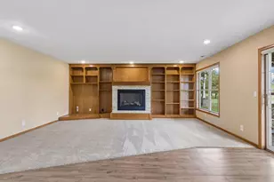 492 Holly Ln N, Oakdale, MN 55128 - Photo 29