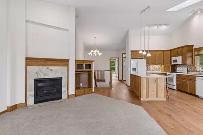 492 Holly Lane N, Oakdale, MN 55128 - Photo 7