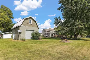 404 W Main St, Morristown, MN 55052 - Photo 9