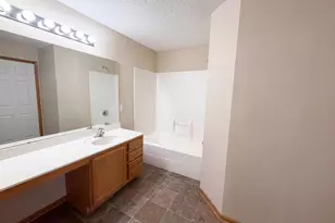 5070 Holly Ln N, Plymouth, MN 55446 - Photo 17