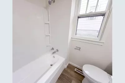 305 Arlington Avenue W, Saint Paul, MN 55117 - Photo 11