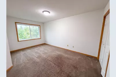 214 Christenson Way NE, Fridley, MN 55432 - Photo 5