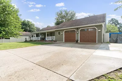 901 Geneva Drive, Alexandria, MN 56308 - Photo 3