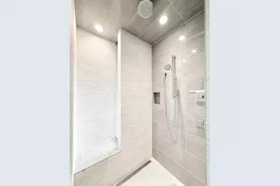 211 Washington Avenue N, Minneapolis, MN 55401 - Photo 29