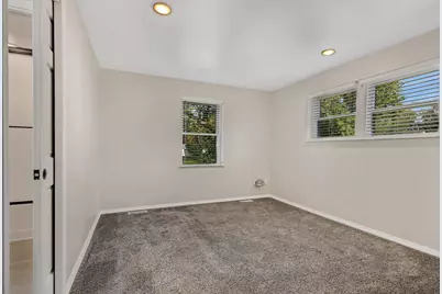 122 6th Avenue S, Sauk Rapids, MN 56379 - Photo 11