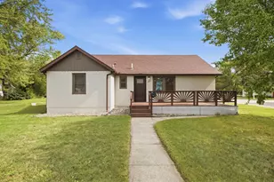 122 6th Ave S, Sauk Rapids, MN 56379 - Photo 1