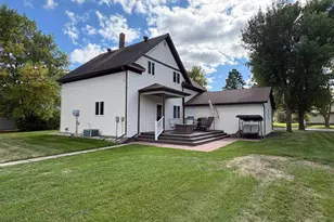 116 3rd St E, Halstad, MN 56548 - Photo 5